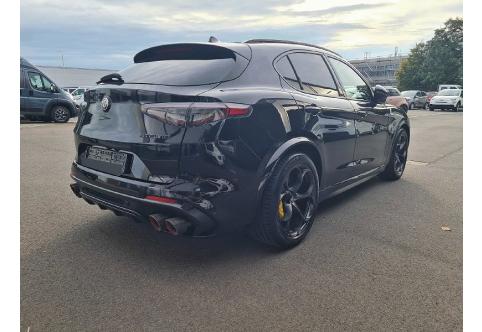 Alfa Romeo Stelvio #9