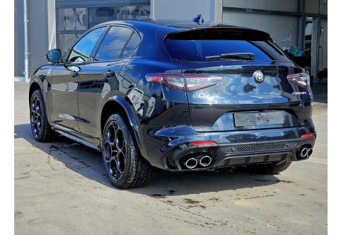 Alfa Romeo Stelvio #2