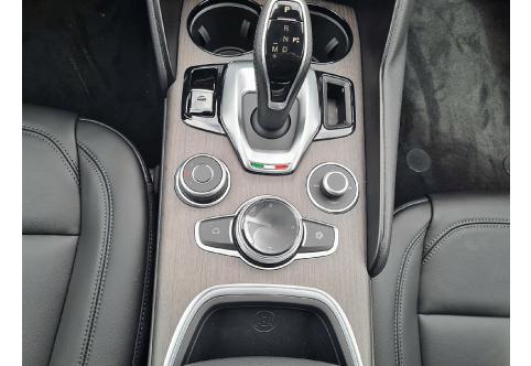 Alfa Romeo Giulia #16
