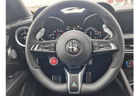 Alfa Romeo Stelvio #14