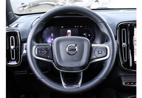 Volvo XC40 #6