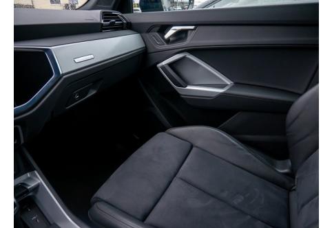 Audi Q3 #12