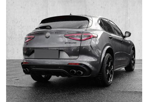 Alfa Romeo Stelvio #2