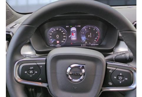 Volvo XC40 #10