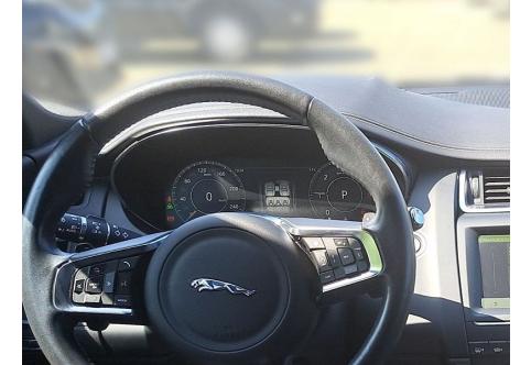 Jaguar E-Pace #14