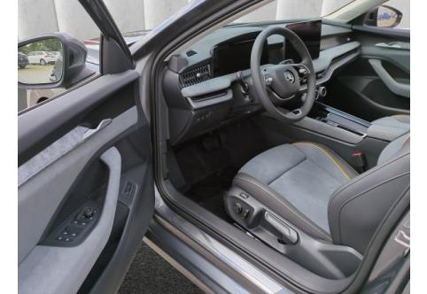 Skoda Superb #5