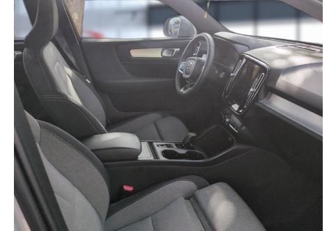 Volvo XC40 #12