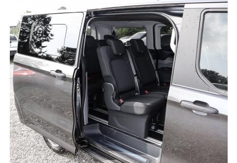 Ford Tourneo Custom #16