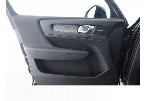 Volvo XC40 #15