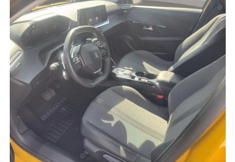 Peugeot 208 #8