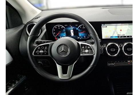 Mercedes-Benz GLA-Klasse #17