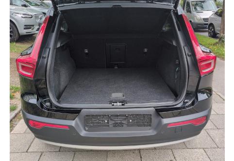 Volvo XC40 #16