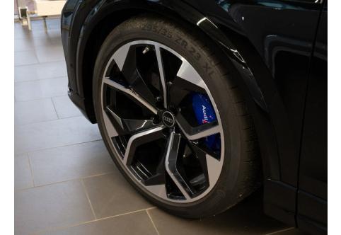 Audi RSQ8 #4
