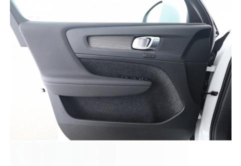 Volvo XC40 #14