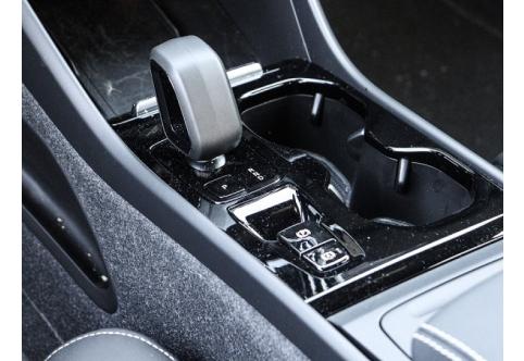 Volvo XC40 #13