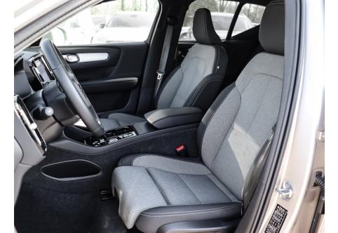 Volvo XC40 #7