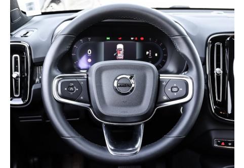 Volvo XC40 #6