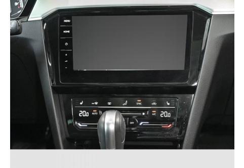 VW Passat #13