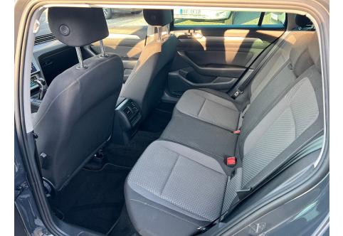 VW Passat #13