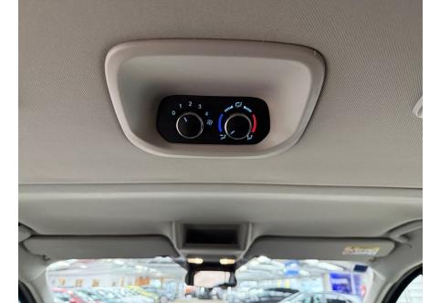 Ford Tourneo Custom #22