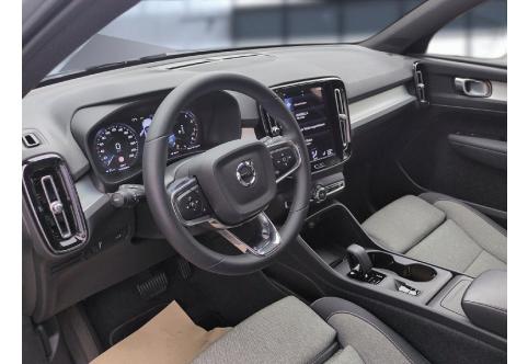 Volvo XC40 #8