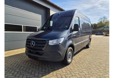 Mercedes-Benz Sprinter #2