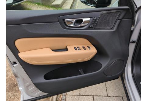 Volvo XC60 #6