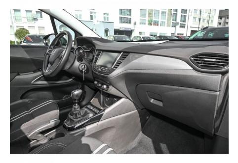 Opel Crossland X #8