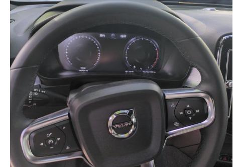 Volvo XC40 #9