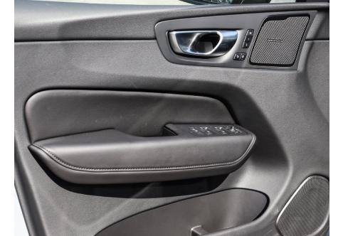 Volvo XC60 #10