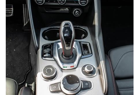 Alfa Romeo Giulia #10