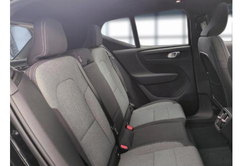 Volvo XC40 #13