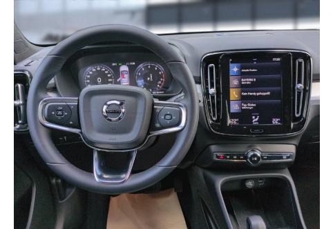 Volvo XC40 #9