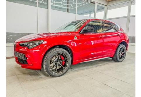 Alfa Romeo Stelvio #2