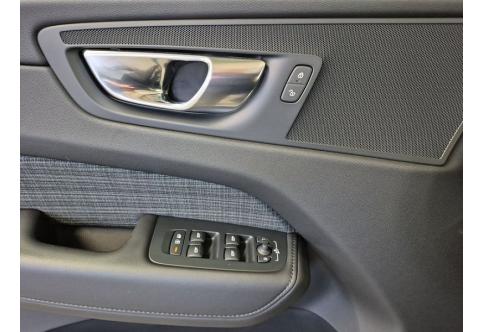 Volvo XC60 #13