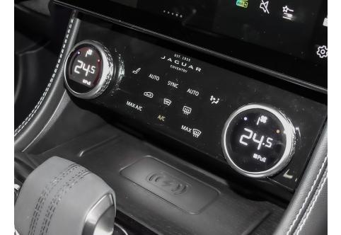 Jaguar F-Pace #12
