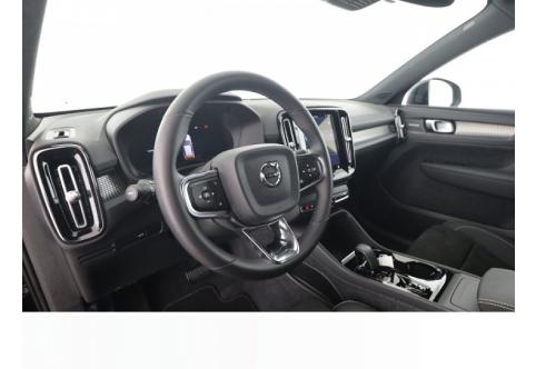 Volvo XC40 #9