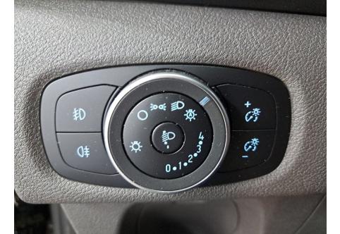 Ford Tourneo Custom #10