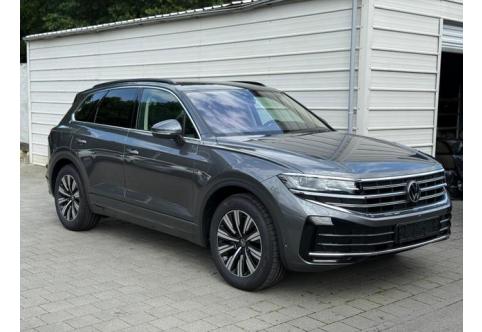 VW Touareg #1