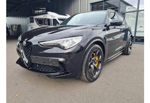 Alfa Romeo Stelvio #1