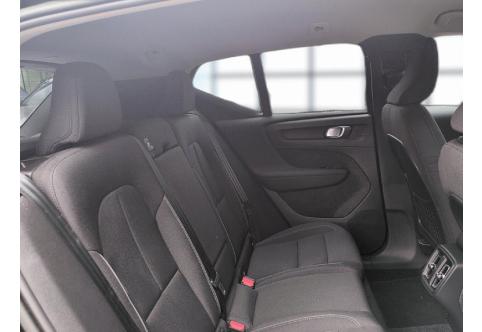 Volvo XC40 #13