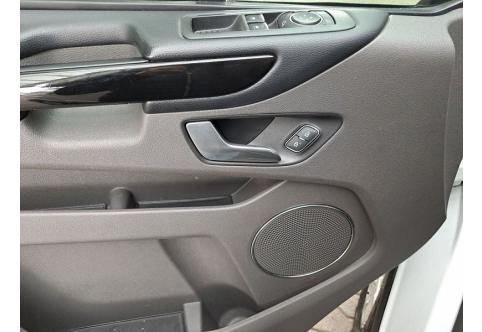 Ford Tourneo Custom #10