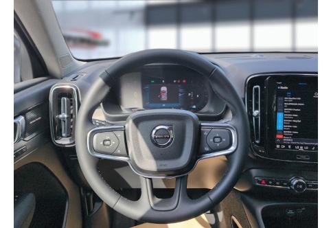 Volvo XC40 #10