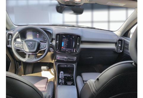 Volvo XC40 #16