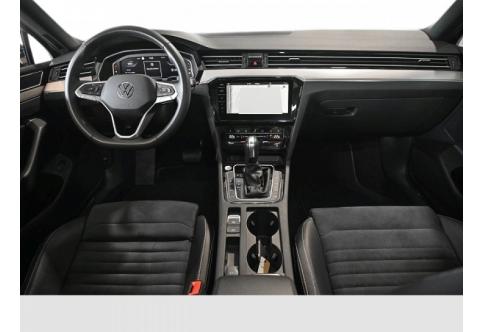 VW Passat #11
