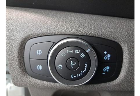 Ford Tourneo Custom #12