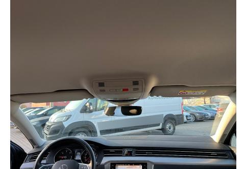 VW Passat #19