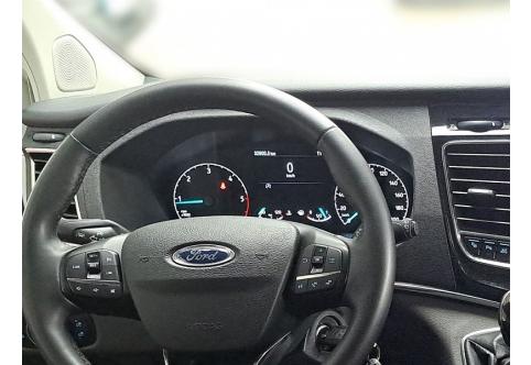 Ford Tourneo Custom #14