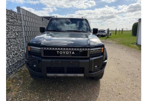 Toyota Land Cruiser #1