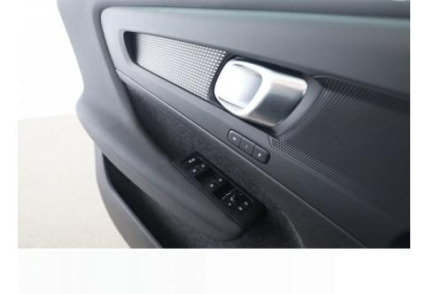 Volvo XC40 #13